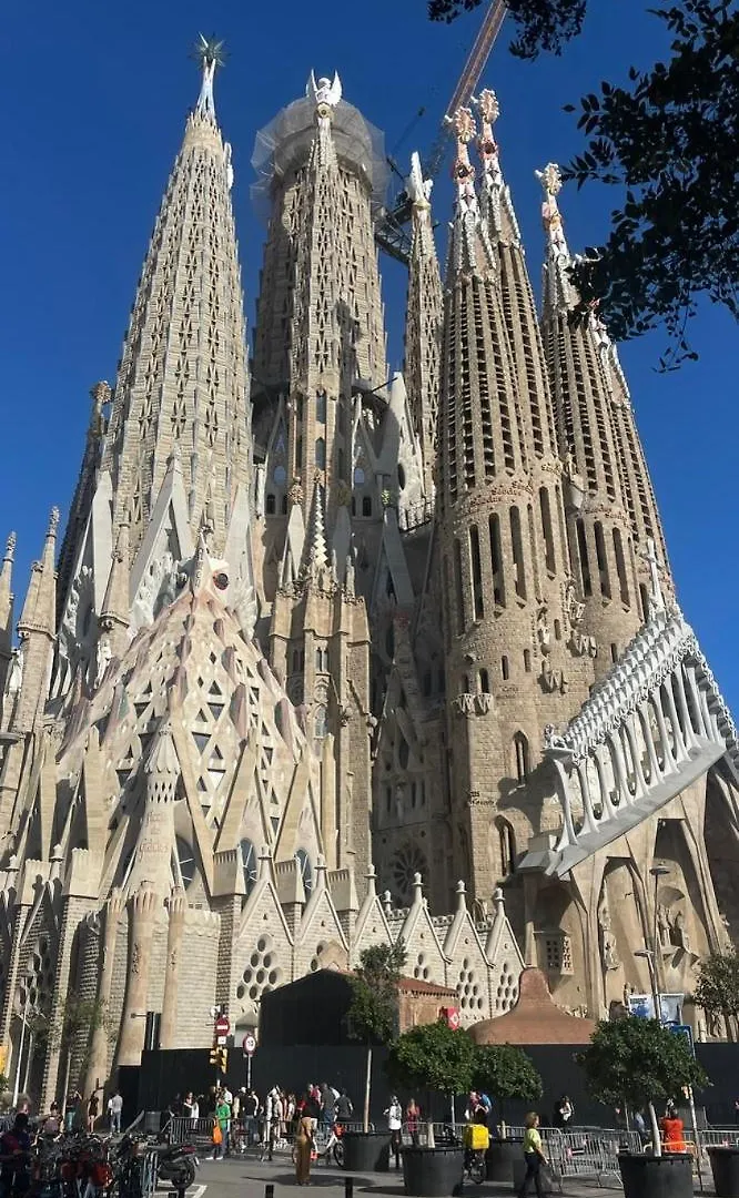 The Best View Of Sagrada Familia برشلونة 0*,  إسبانيا